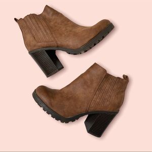 SAM & LIBBEY Leather Look Booties